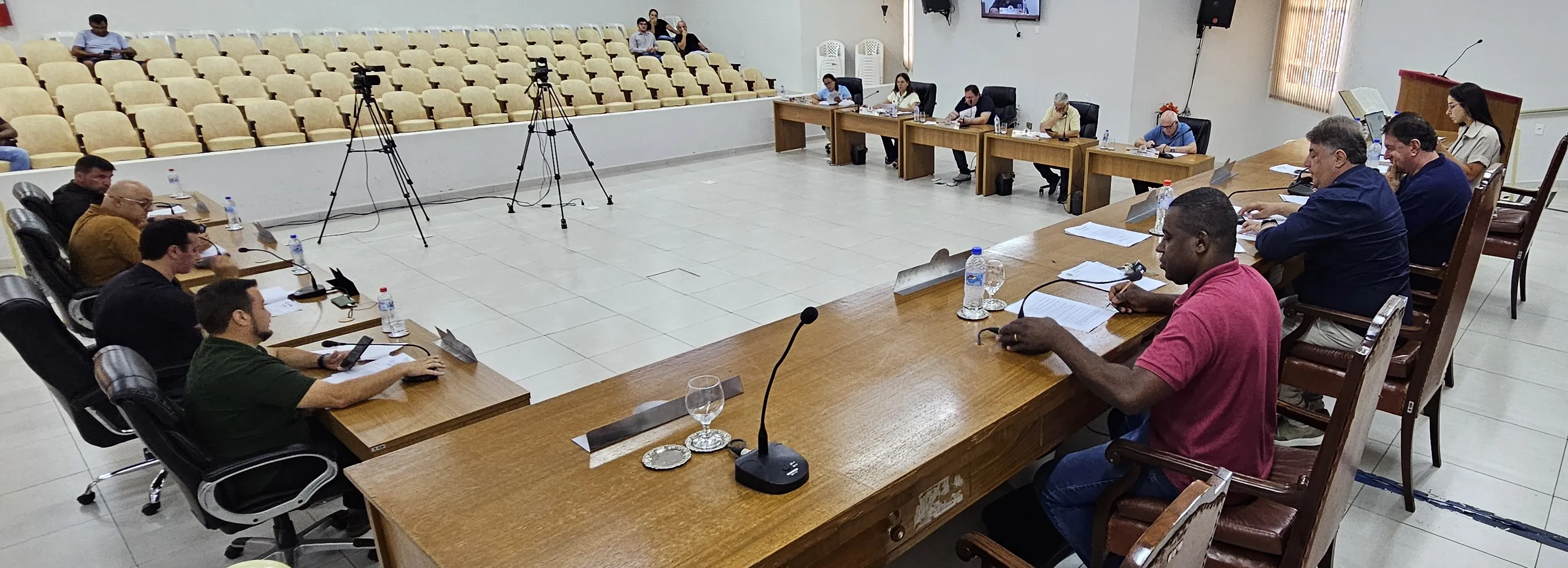 Sessão Extraordinária: Vereadores aprovam créditos para obras, saúde e educação em Olímpia