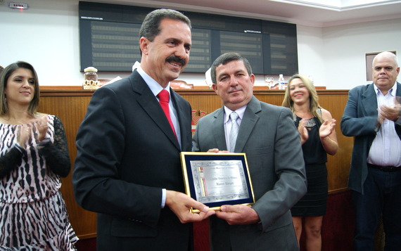 Câmara confere título de cidadão honorário de Olímpia ao Deputado Itamar Borges