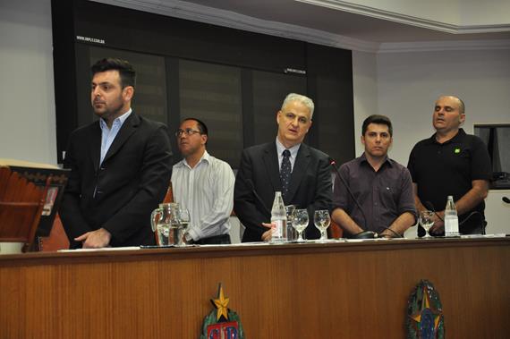 Uma sessão útil onde foi debatido o desdobro em áreas periféricas e necessidade de nova lei