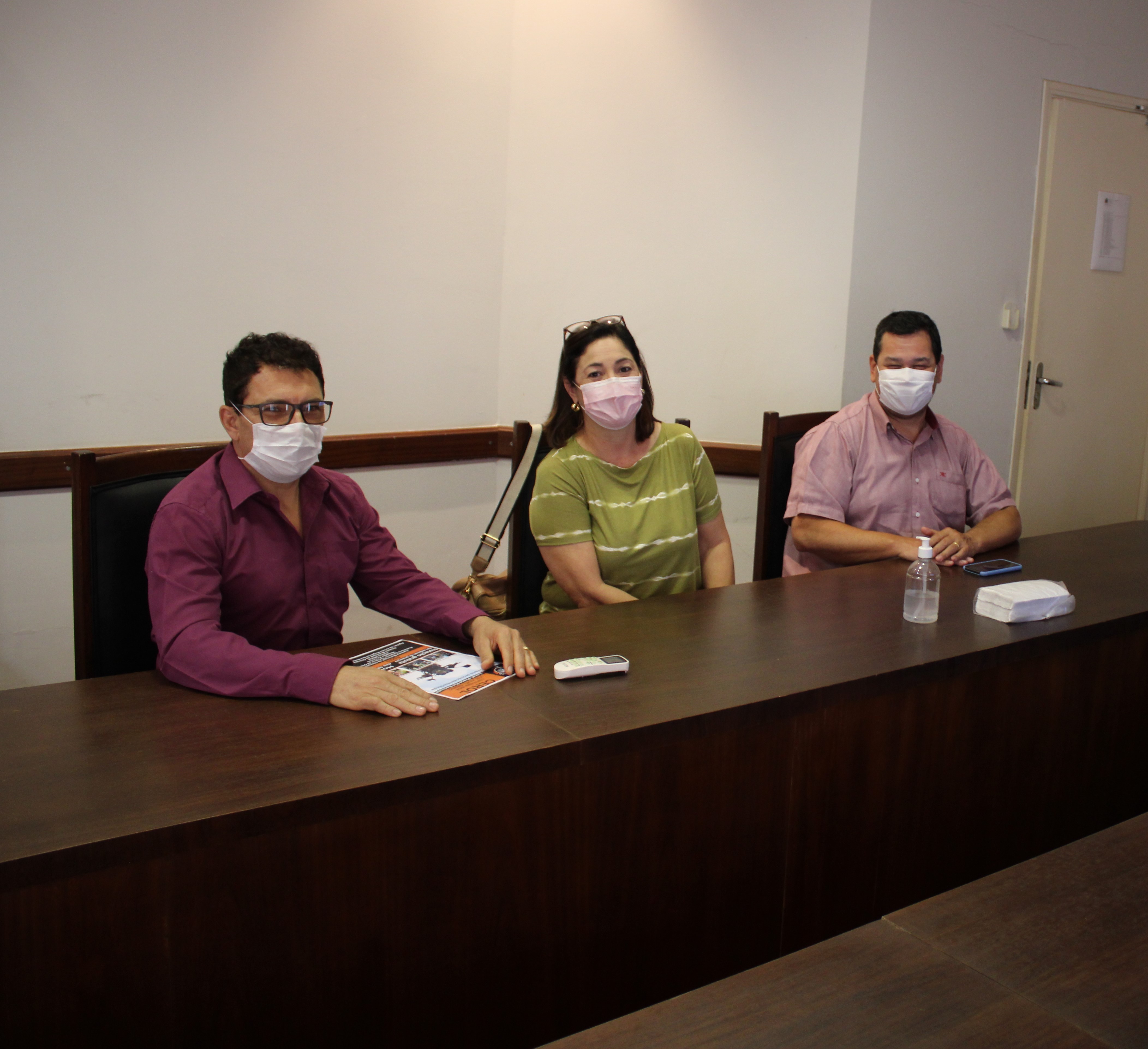 Câmara municipal recebe a visita de secretária de turismo e cultura