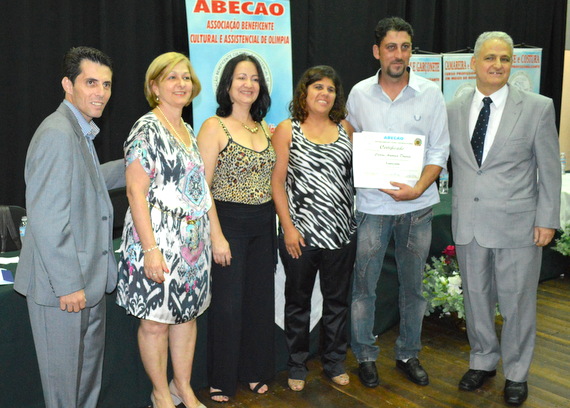Vereadores Luiz Salata e Marco Santos prestigiam formatura dos alunos da ABECAO