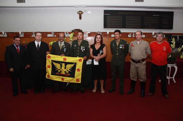 Sargento Aoki recebe título de cidadão honorário de Olímpia