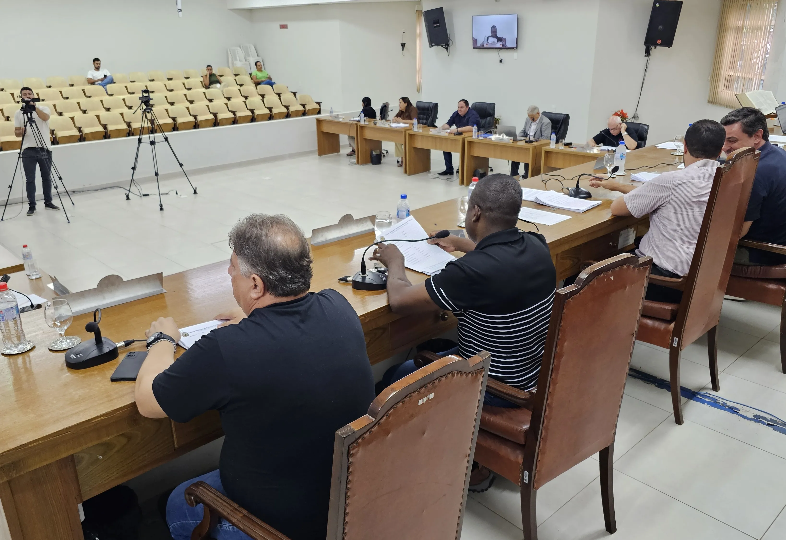 Vereadores abrem ano legislativo com discursos de posicionamento e cobrança por resultados