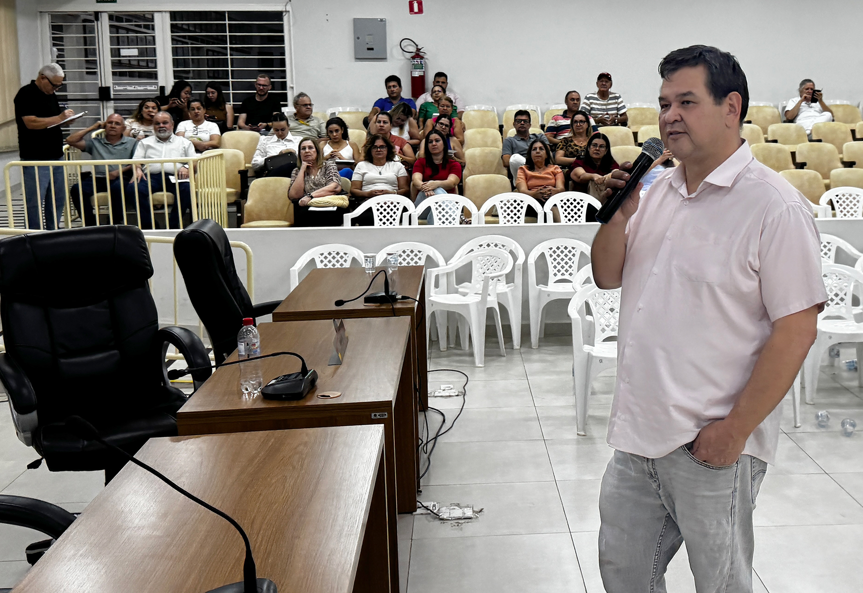 Prefeitura investiu R$ 1.163 por habitante em saúde, revela audiência pública