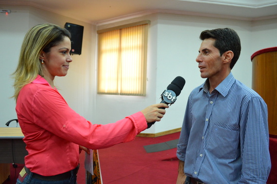 Repórter do SBT entrevista Vereador Marco Santos sobre o “1º Fut Gospel”