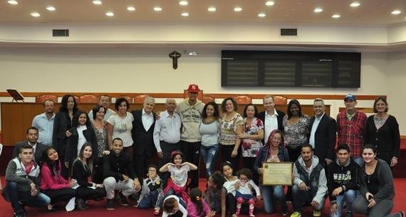 Câmara Municipal acolhe com sucesso o lançamento do livro do professor Jorge Lemos em Olímpia