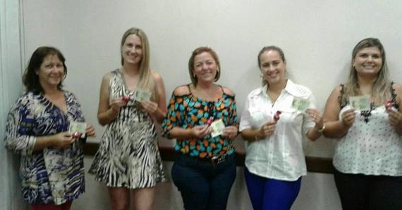 Vereadora Cristina Reale realiza reunião com as colegas Assistentes Sociais de Olímpia