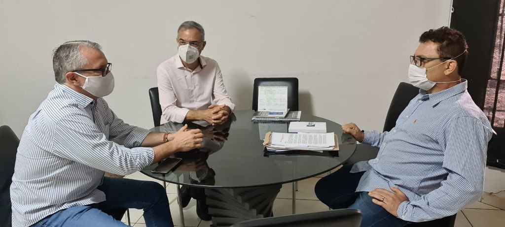 Presidente da Câmara de Rio Preto visita a Casa de Leis