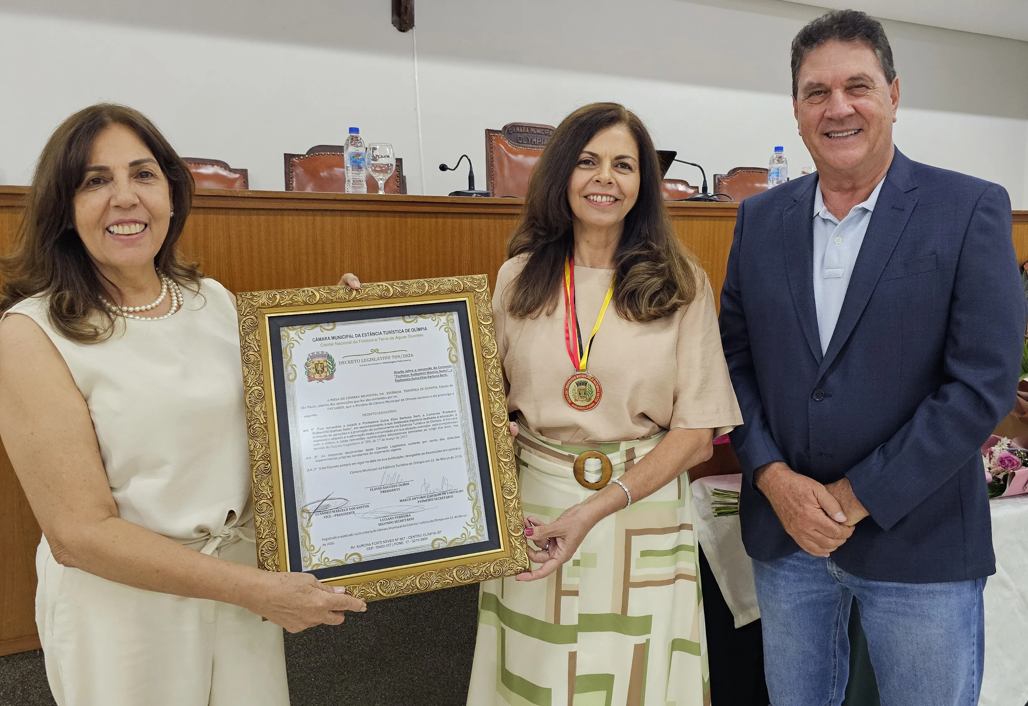 Câmara homenageia Dulce Berti por legado na Educação em Olímpia