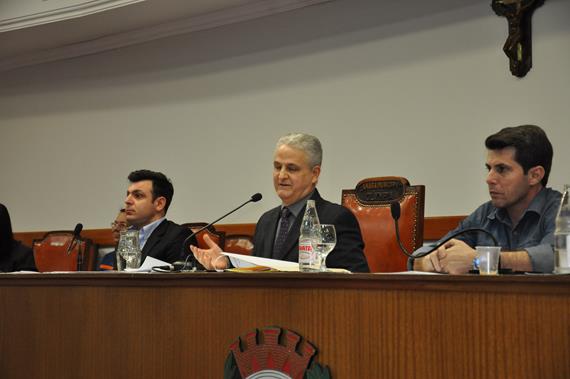 Câmara recebe entidades que cuidam de crianças e adolescentes e presidente acena com solução