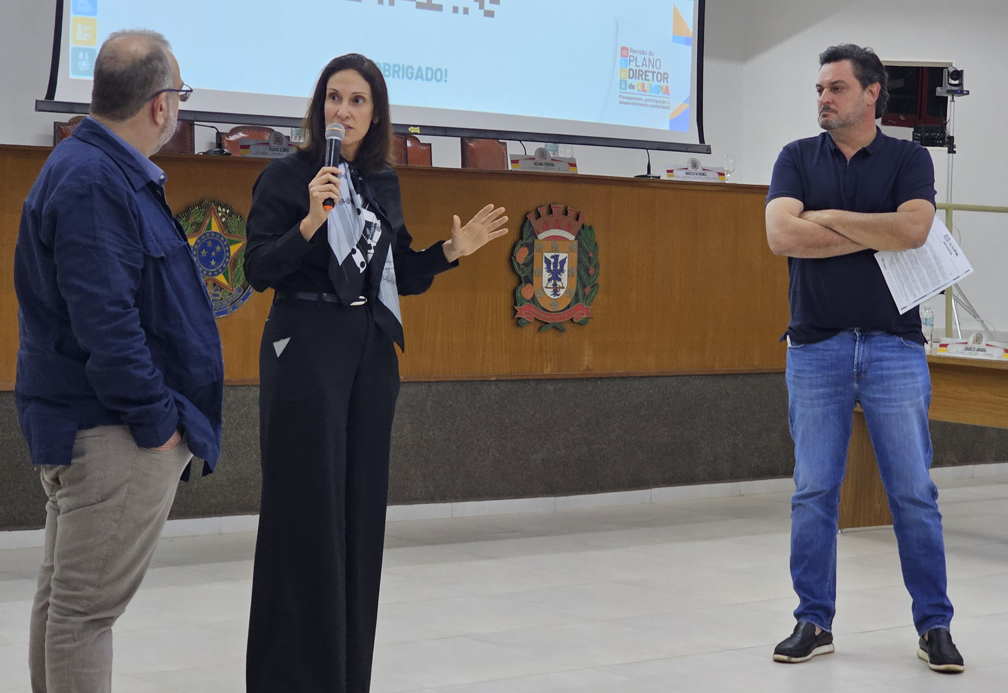 Audiência pública reúne autoridades e população para discutir o futuro urbano