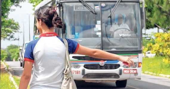 Aberto as inscrições para auxílio transporte dos estudantes universitários