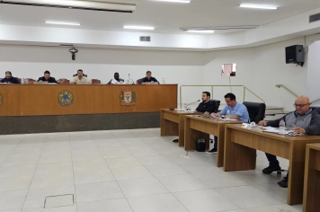 Câmara de Olímpia vota 23 projetos em sessão decisiva nesta segunda-feira (24)