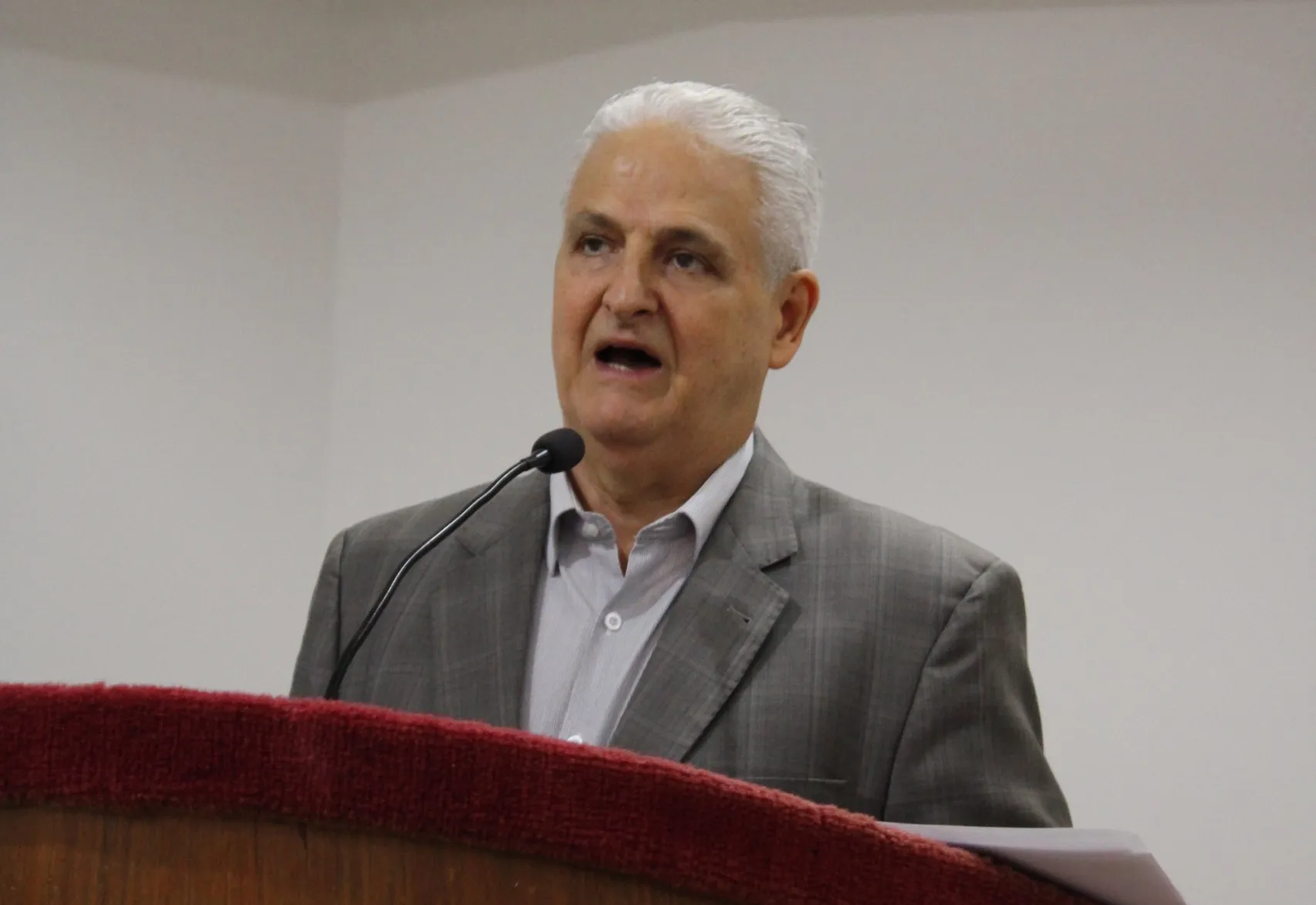 Selo “Empresa Amiga do Jovem Aprendiz” e instalações de bebedouros públicos são aprovados e entram em vigor