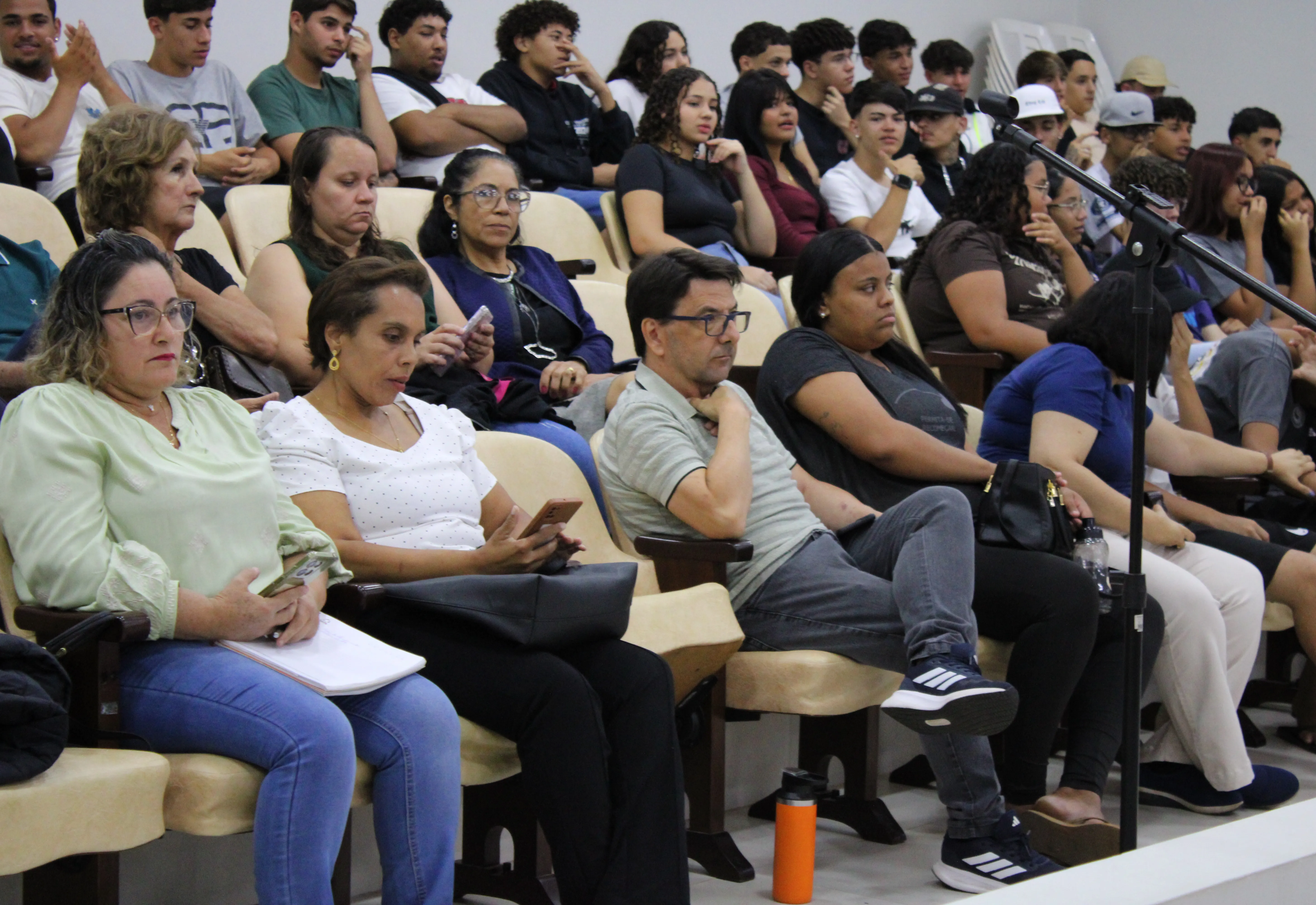 Câmara debate empréstimo de até R$ 36,2 milhões ao BNDES. Audiência pública será hoje (26)