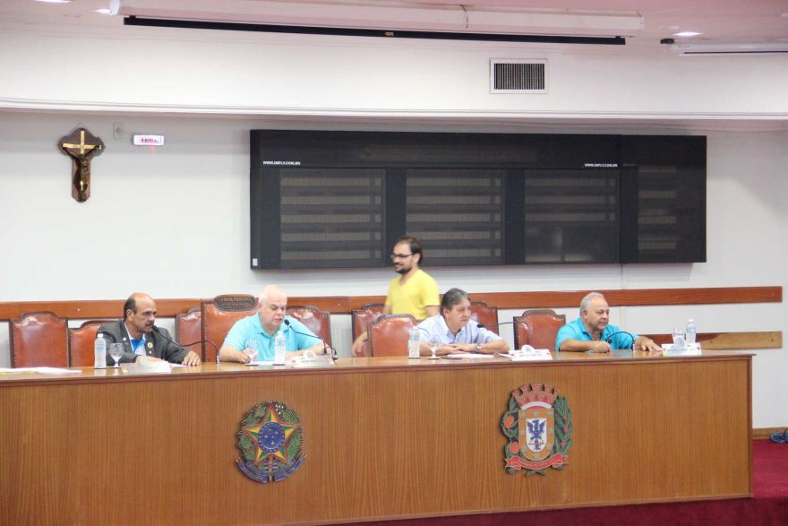 Ano Legislativo reinicia nesta 2ª na Câmara, deliberando sobre cinco projetos e votando outras 26 proposituras